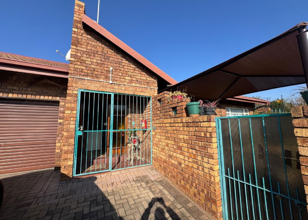Townhouse for sale in Middelburg Central (Mpumalanga Central) - 1MD1742799 Townhouse for sale in Middelburg Central (Mpumalanga Central) - 1MD1742799