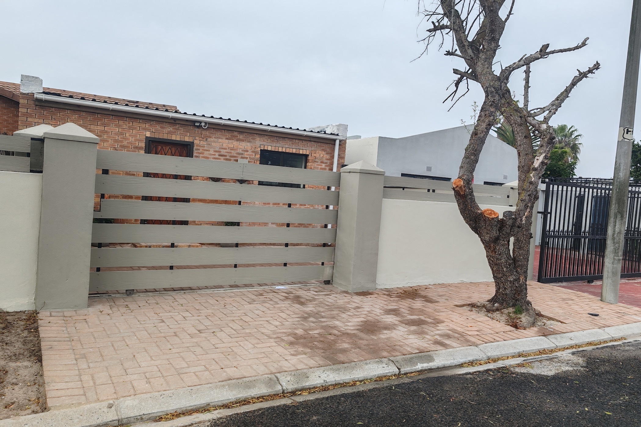Apartment to rent in West Beach, Blouberg - 1TV1742814