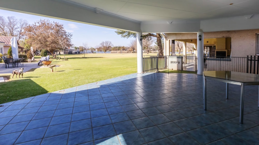 Townhouse for sale in Lochvaal - 1VT1742827