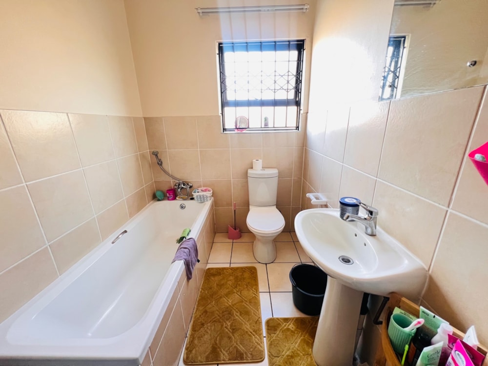 Security complex home for sale in Witbank Central (eMalahleni Central)  - 1WD1742821