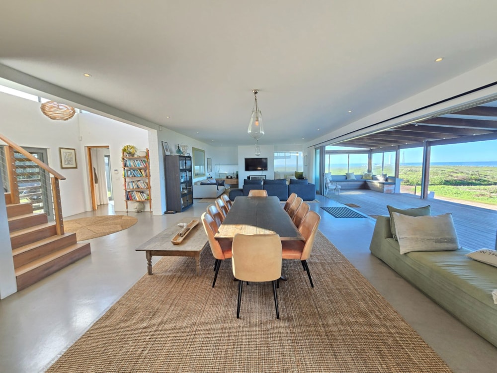Double-storey house to rent in Cape St Francis - 1SA1742851 Double-storey house to rent in Cape St Francis - 1SA1742851