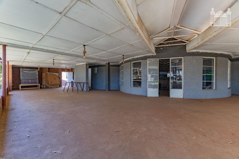 Commercial Building for sale in Tynwald, Zimbabwe - 3ZB1742866 Commercial Building for sale in Tynwald, Zimbabwe - 3ZB1742866