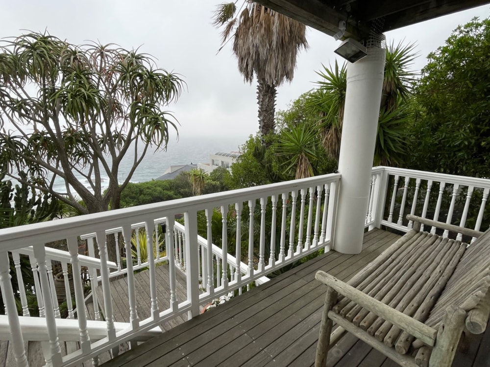 Bachelor apartment to rent in Llandudno - HYL1742883
