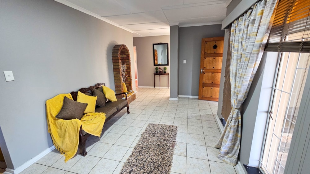 House for sale in Uitsig, Bloemfontein - 1BX1742881 House for sale in Uitsig, Bloemfontein - 1BX1742881