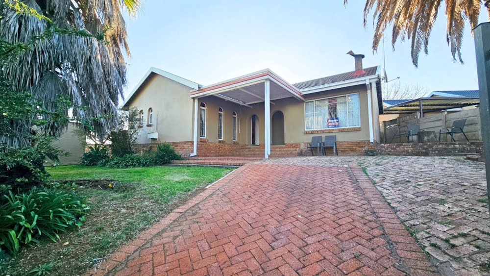House for sale in Uitsig, Bloemfontein - 1BX1742881 House for sale in Uitsig, Bloemfontein - 1BX1742881