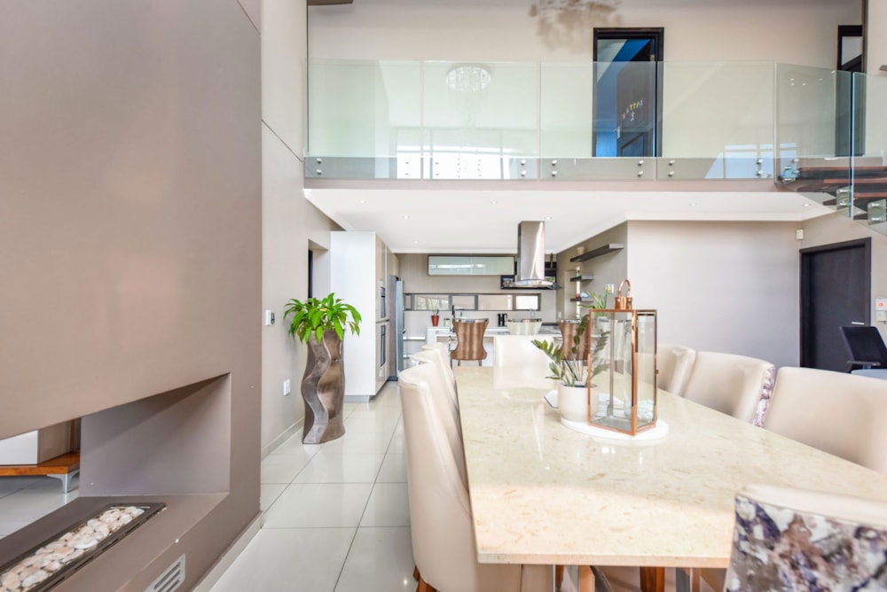 Double-storey house to rent in Fourways Area - FYL1742964 Double-storey house to rent in Fourways Area - FYL1742964