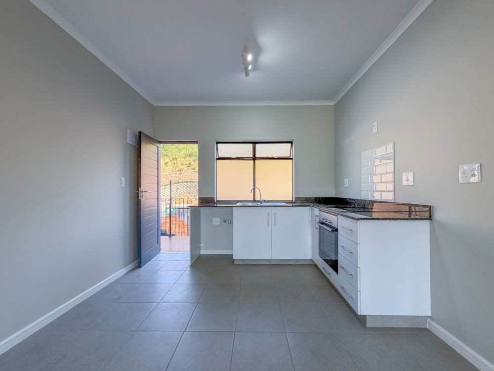 Apartment for sale in Waterfall, Upper Highway - 1KF1742951 Apartment for sale in Waterfall, Upper Highway - 1KF1742951