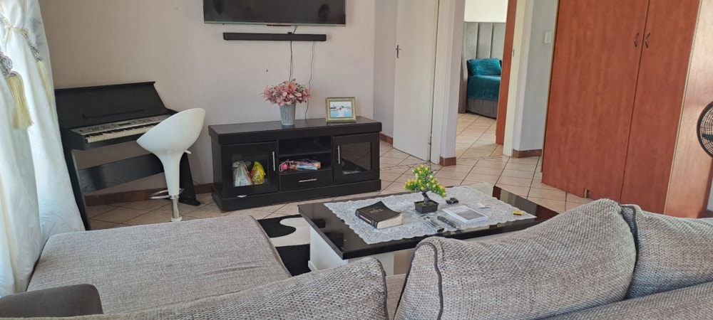 Apartment for sale in Middelburg Central (Mpumalanga Central) - 1MD1743011 Apartment for sale in Middelburg Central (Mpumalanga Central) - 1MD1743011