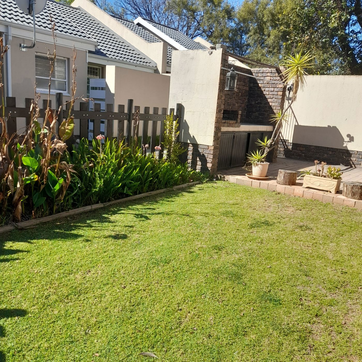 Townhouse to rent in Fourways - FYL1743035