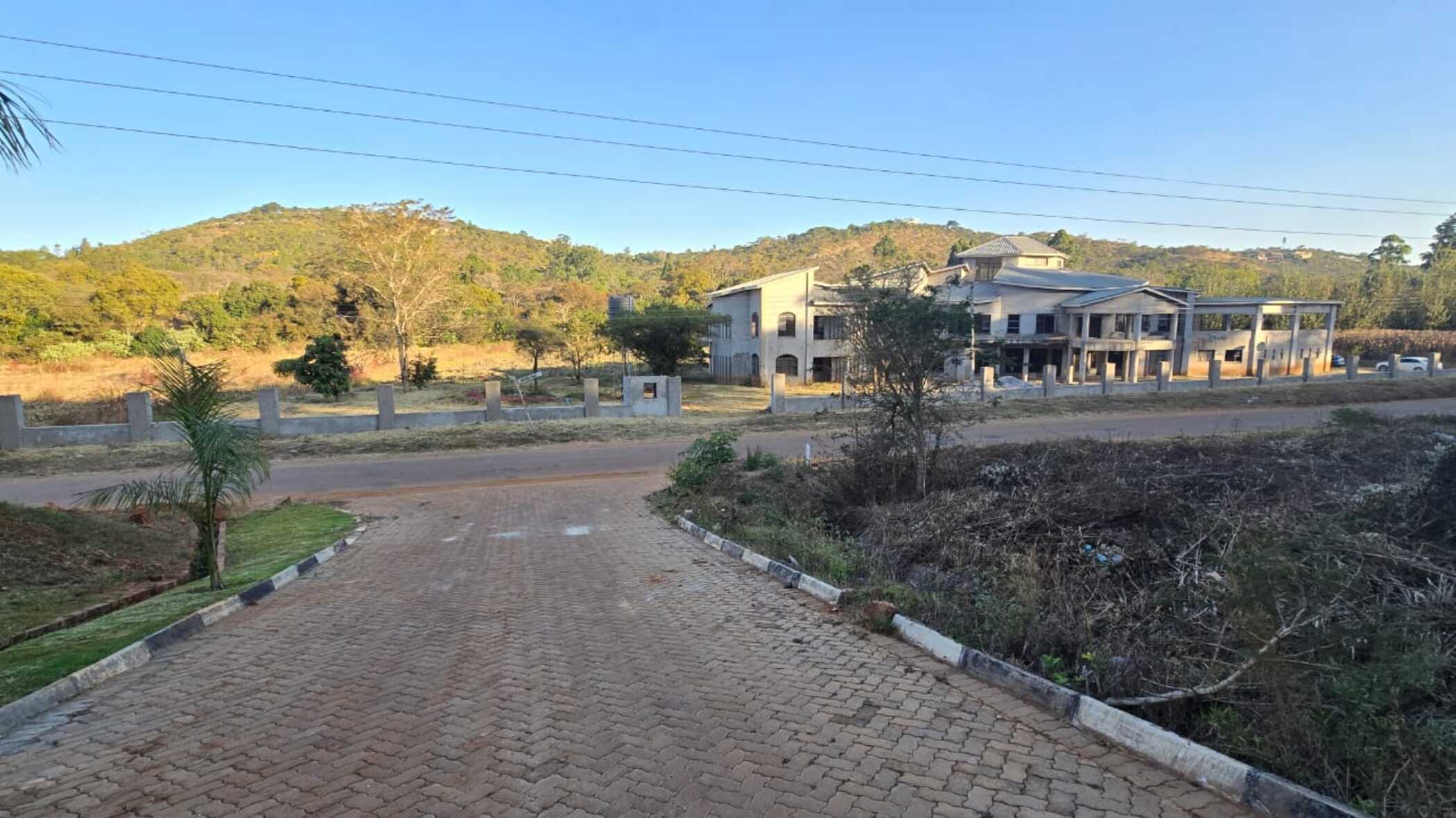 Double-storey house for sale in Helensvale, Zimbabwe - 3ZB1743930