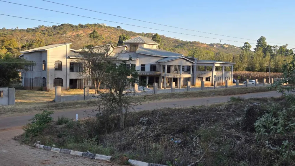 Double-storey house sold in Helensvale, Zimbabwe - 3ZB1743930 Double-storey house sold in Helensvale, Zimbabwe - 3ZB1743930