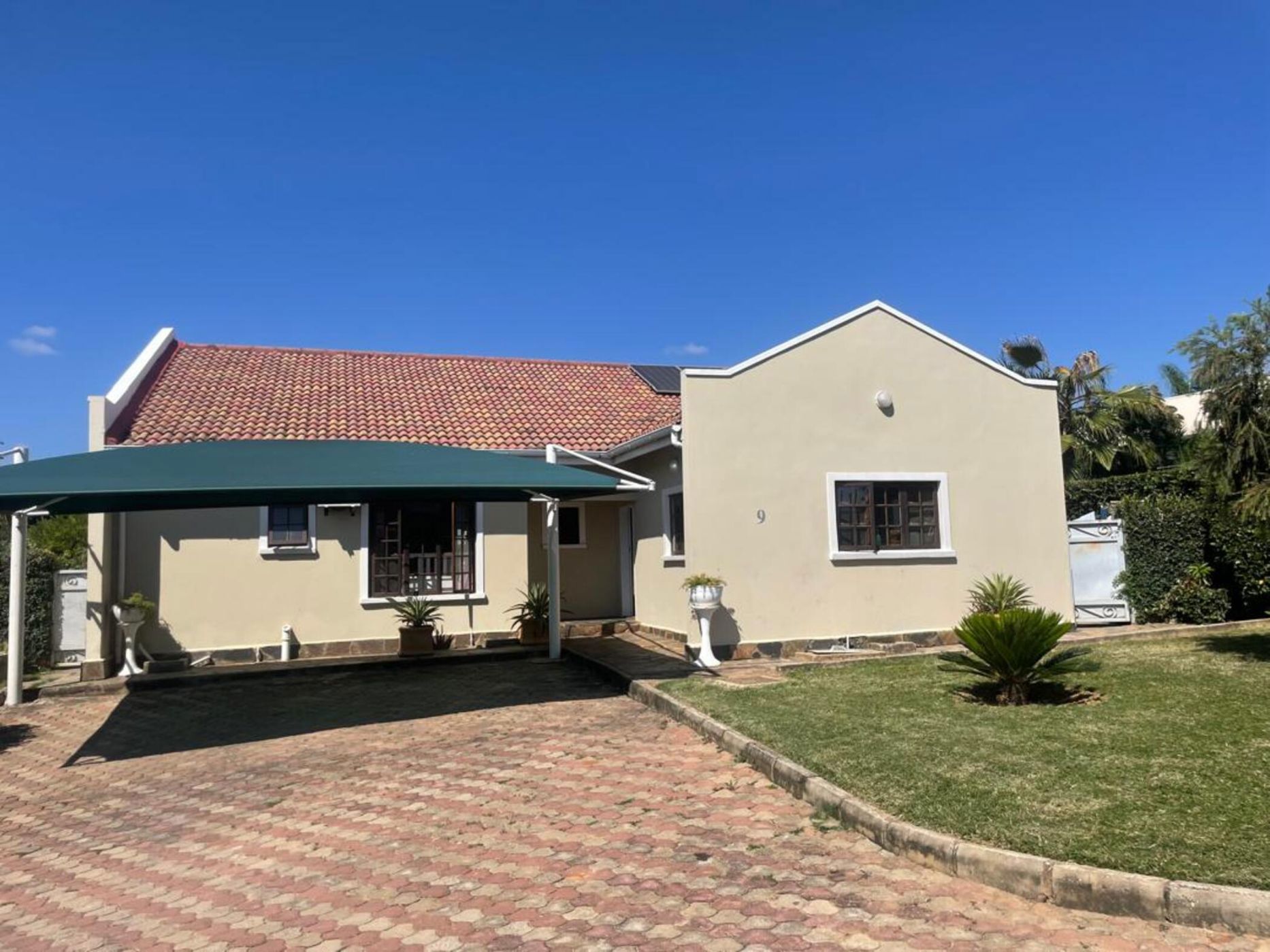 Single-storey house for sale in Ibex Hill, Zambia - 3ZA1743090