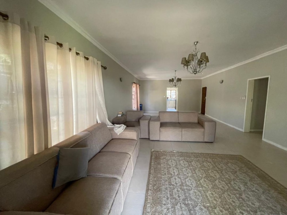 Single-storey house for sale in Ibex Hill, Zambia - 3ZA1743090 Single-storey house for sale in Ibex Hill, Zambia - 3ZA1743090