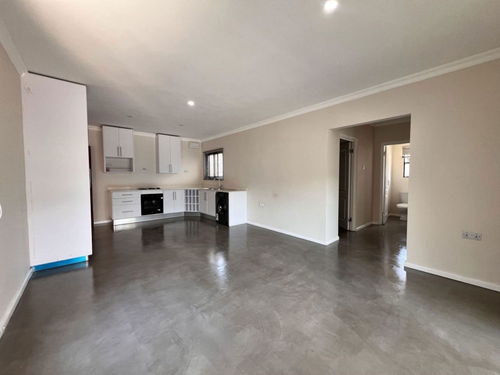 Townhouse to rent in Roma, Zambia - 3ZA1743089
