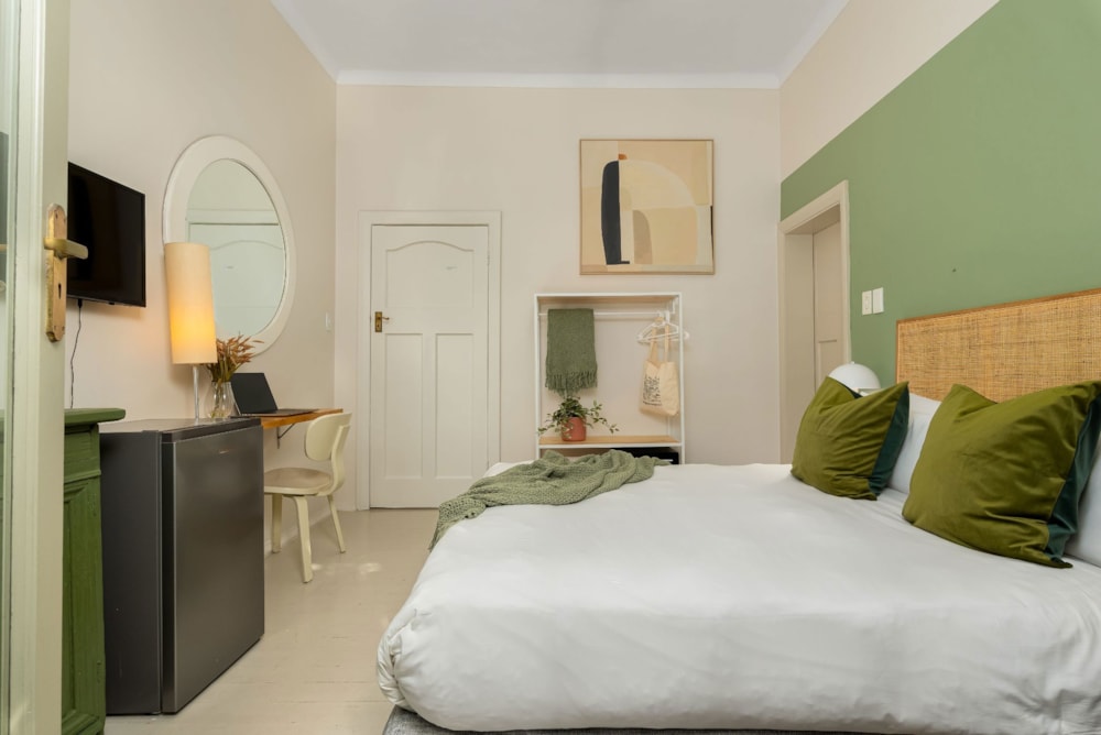 Guesthouse for sale in Green Point, Cape Town - PGLAG1743091