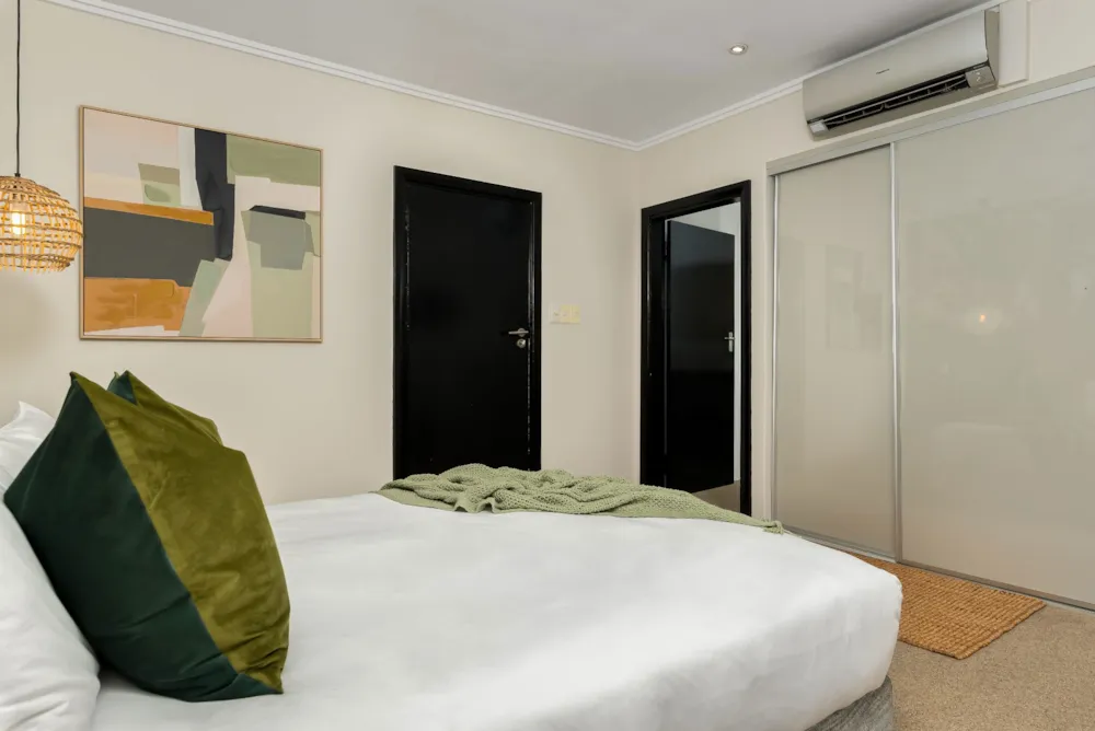 Guesthouse for sale in Green Point, Cape Town - PGLAG1743091