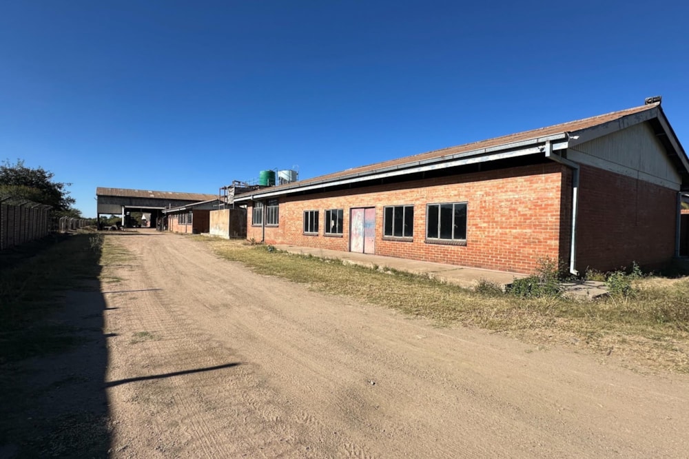 Commercial industrial property for sale in Steeldale, Zimbabwe - 3ZB1743092