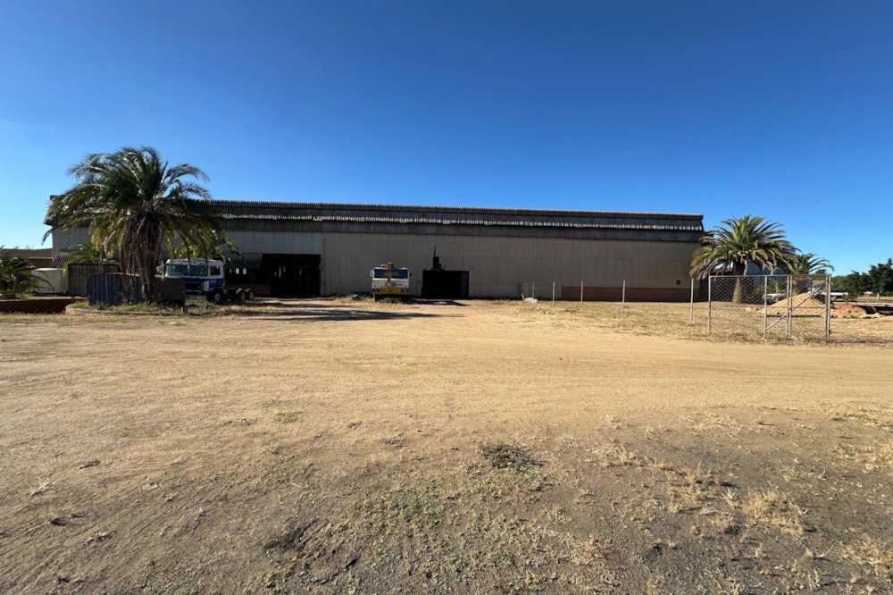 Commercial industrial property for sale in Steeldale, Zimbabwe - 3ZB1743092