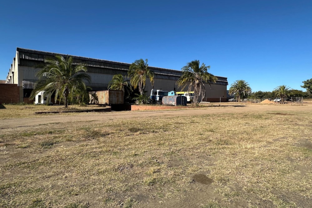 Commercial industrial property for sale in Steeldale, Zimbabwe - 3ZB1743092