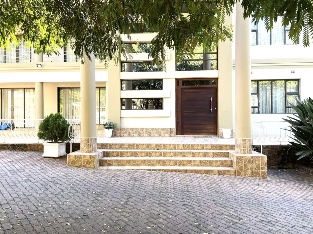 House to rent in Borrowdale, Zimbabwe - 3ZB1743103