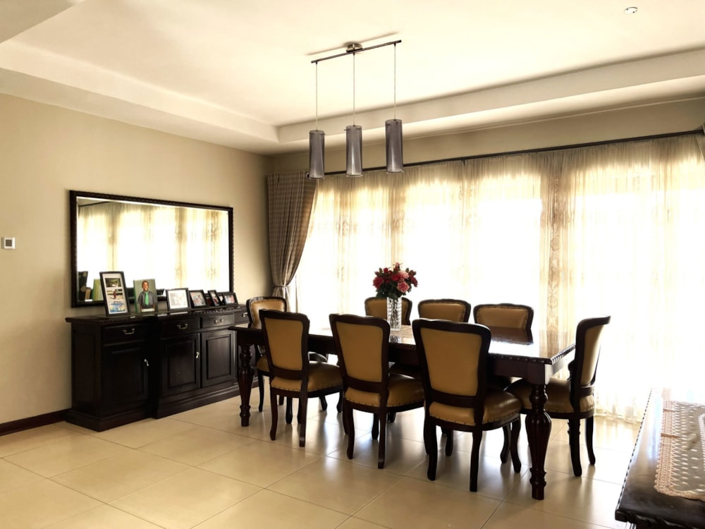 House to rent in Borrowdale, Zimbabwe - 3ZB1743103