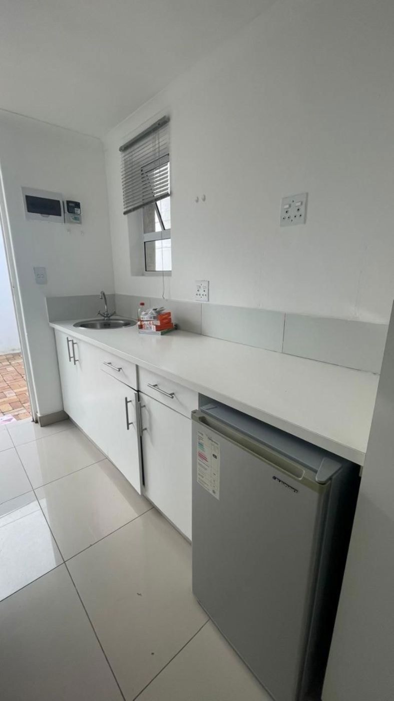Apartment to rent in Panorama, Parow - 1PLA1743131 Apartment to rent in Panorama, Parow - 1PLA1743131