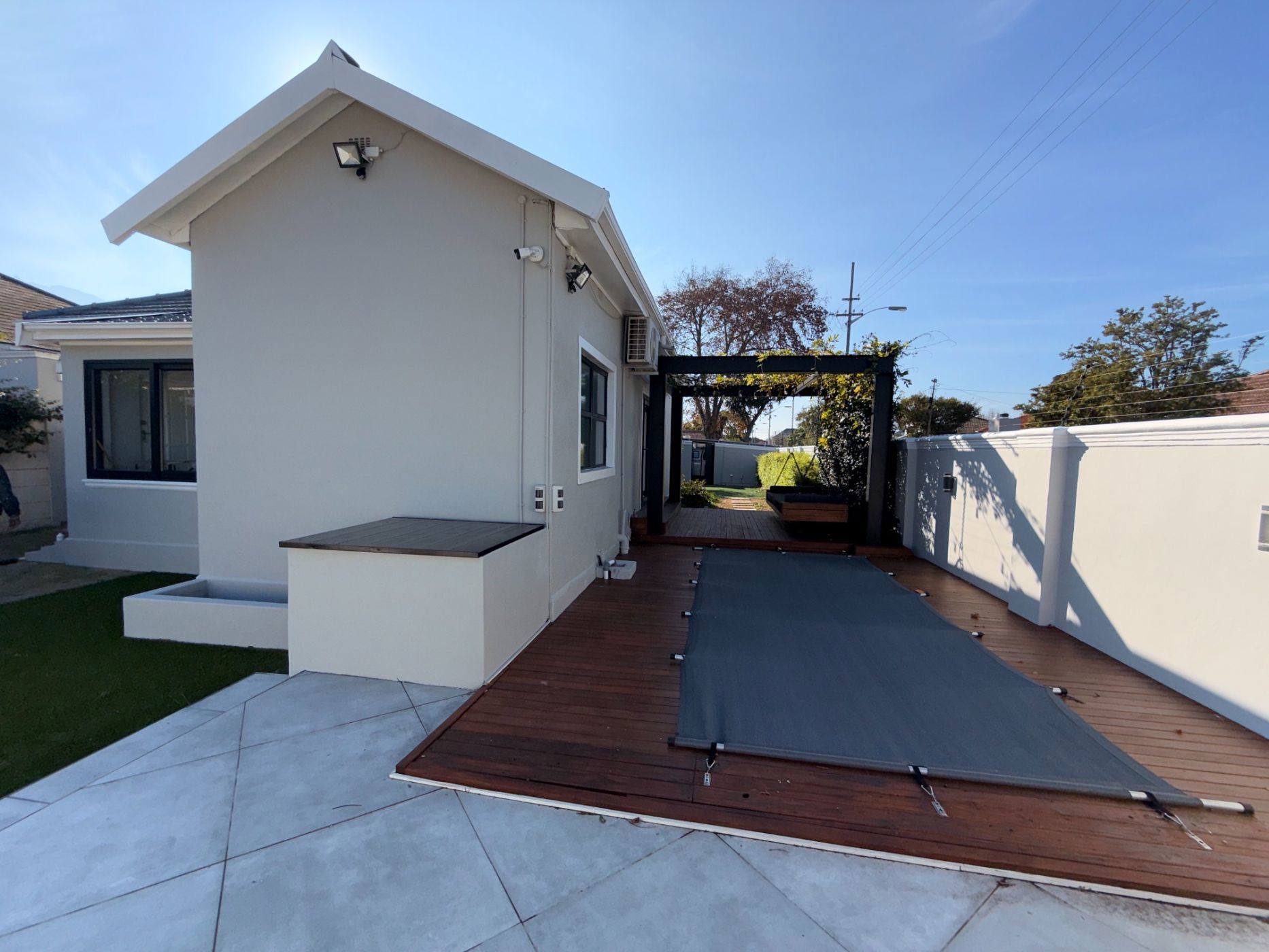 House to rent in Claremont, Cape Town - RBL1743135