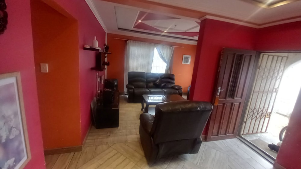 House for sale in Khayelitsha - 1MN1743454 House for sale in Khayelitsha - 1MN1743454