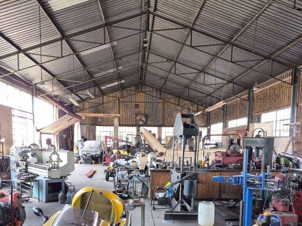 Commercial industrial property for sale in Riverside Industrial - 1NW1743268