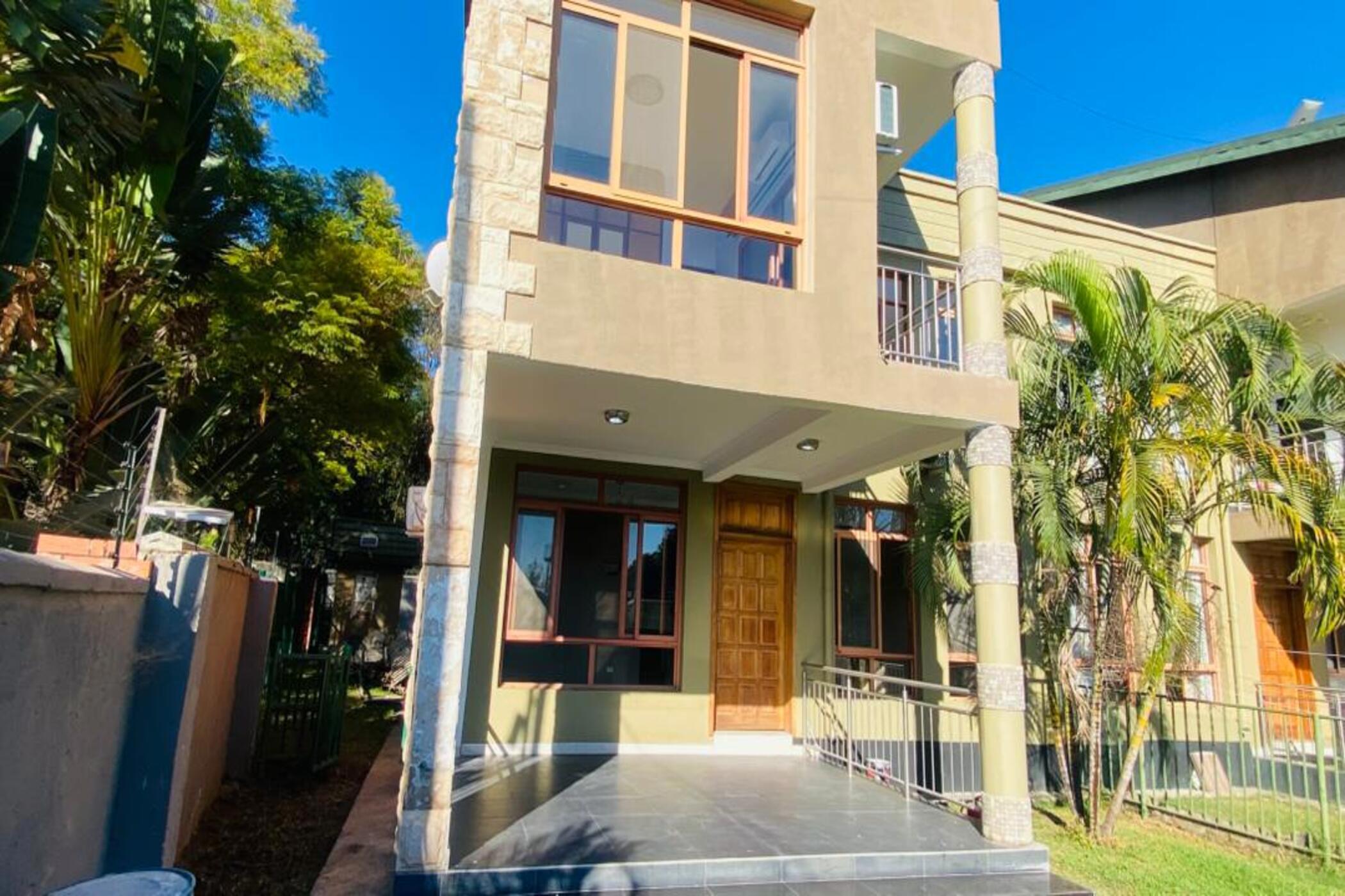 Double-storey apartment to rent in Chudleigh, Zambia - 3ZA1743216