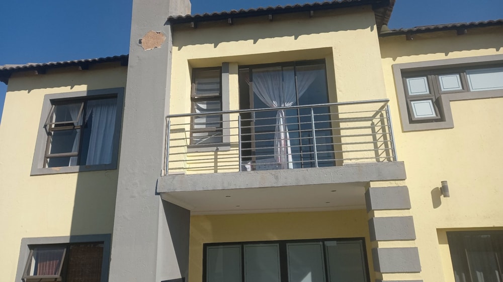 Security estate home for sale in Derdepoort - PTM1743263