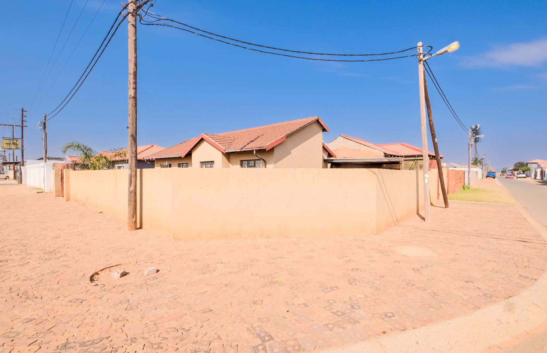 House for sale in Protea Glen - RDT1743265