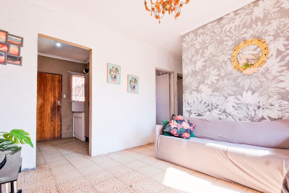 House for sale in Protea Glen - RDT1743265
