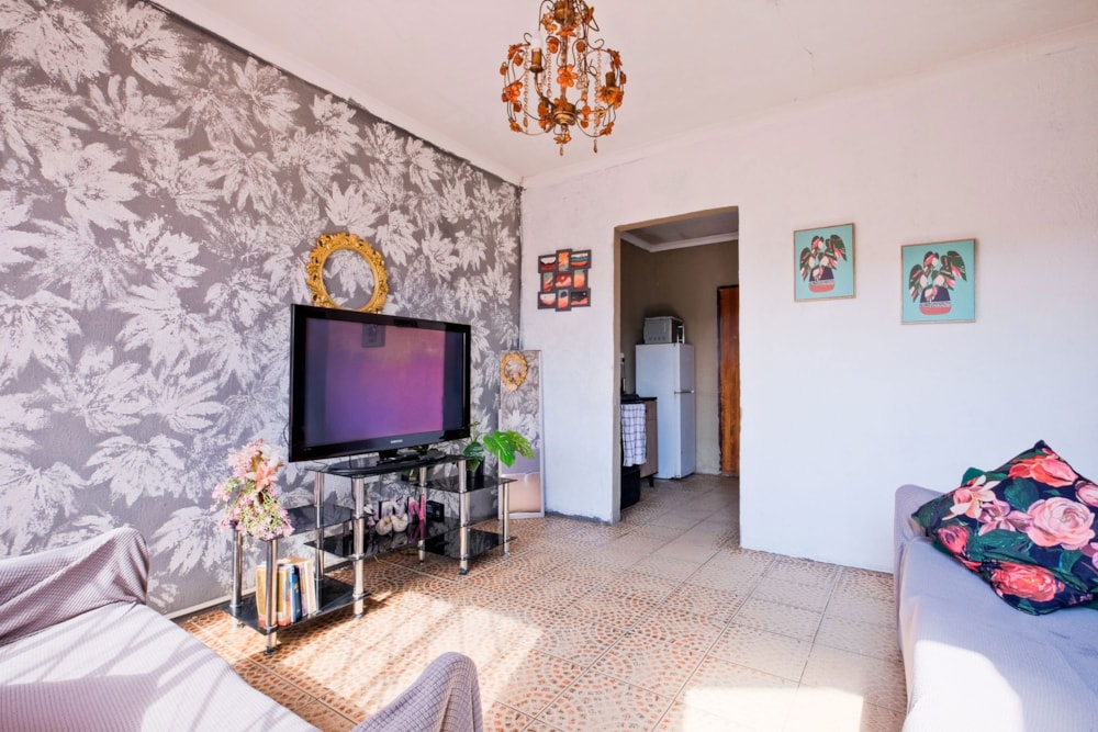 House for sale in Protea Glen - RDT1743265