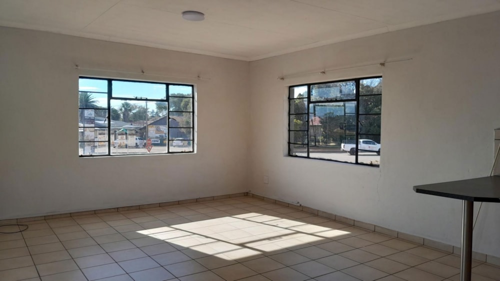 Apartment to rent in Lydenburg (Mashishing) - 1LY1743352
