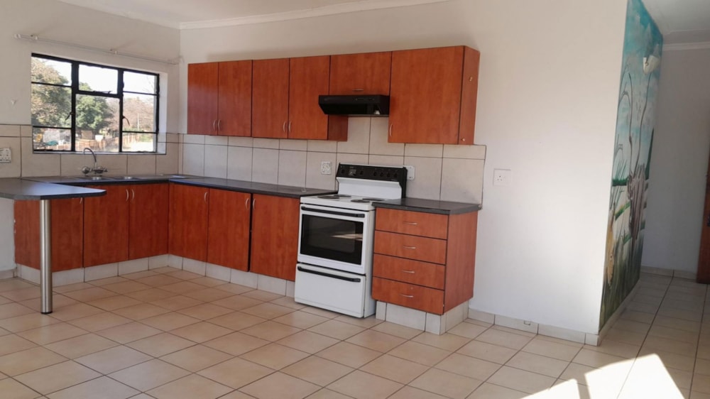 Apartment to rent in Lydenburg (Mashishing) - 1LY1743352
