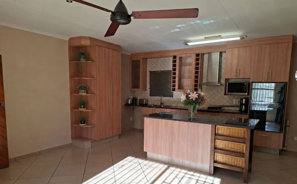 House for sale in Kenleaf - 1BJ1743592