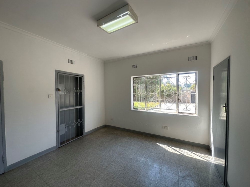 Commercial Building to rent in Rhodespark, Zambia - 3ZA1744194