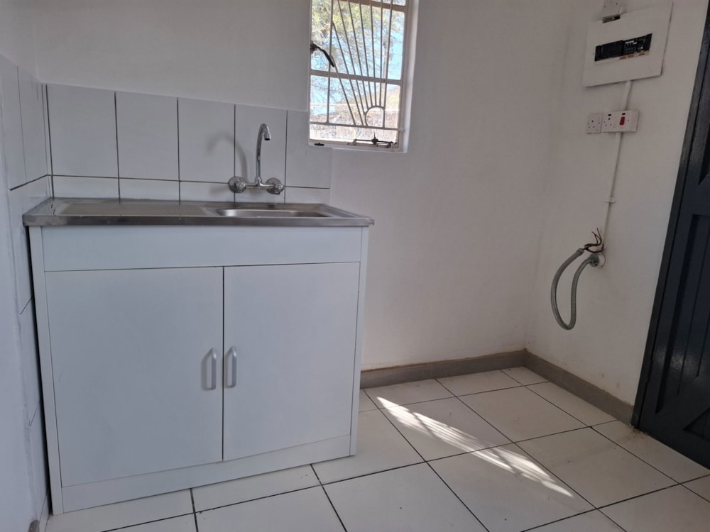 House to rent in Phase 2, Botswana - 3BO1743477