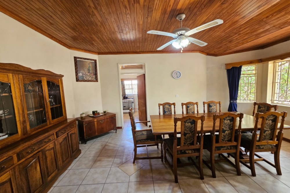 House for sale in Burnside, Bulawayo, Zimbabwe - 3ZB1743358 House for sale in Burnside, Bulawayo, Zimbabwe - 3ZB1743358