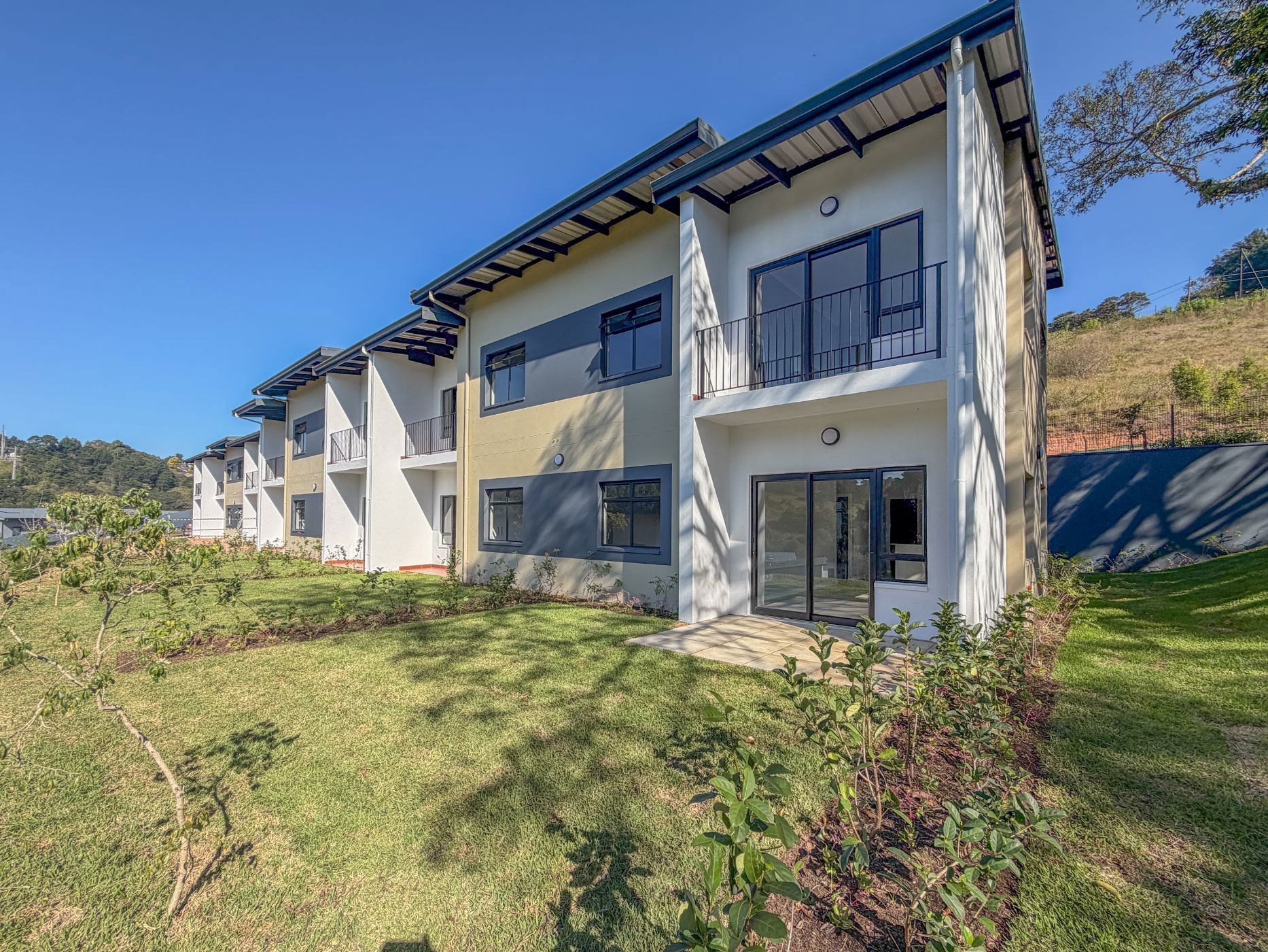 Apartment for sale in Waterfall, Upper Highway - 1KF1743393