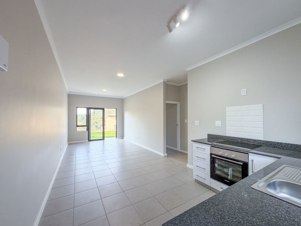 Apartment for sale in Waterfall, Upper Highway - 1KF1743393 Apartment for sale in Waterfall, Upper Highway - 1KF1743393