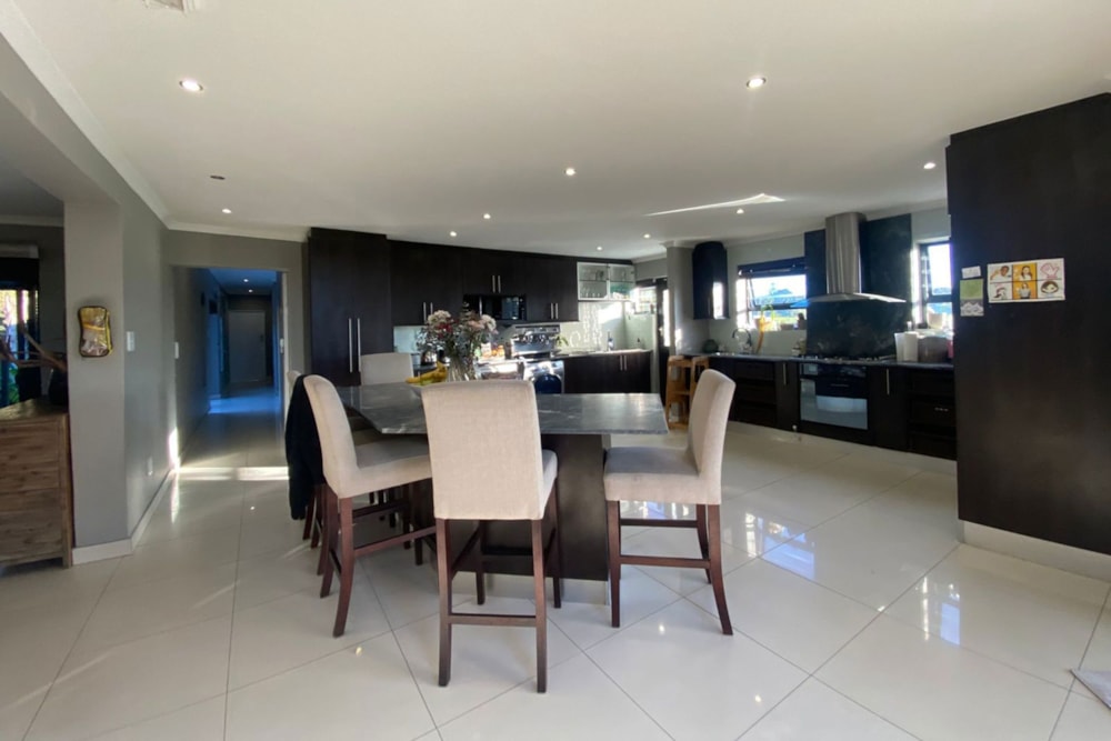 Double-storey house for sale in Flamingo Vlei - 1TV1743413
