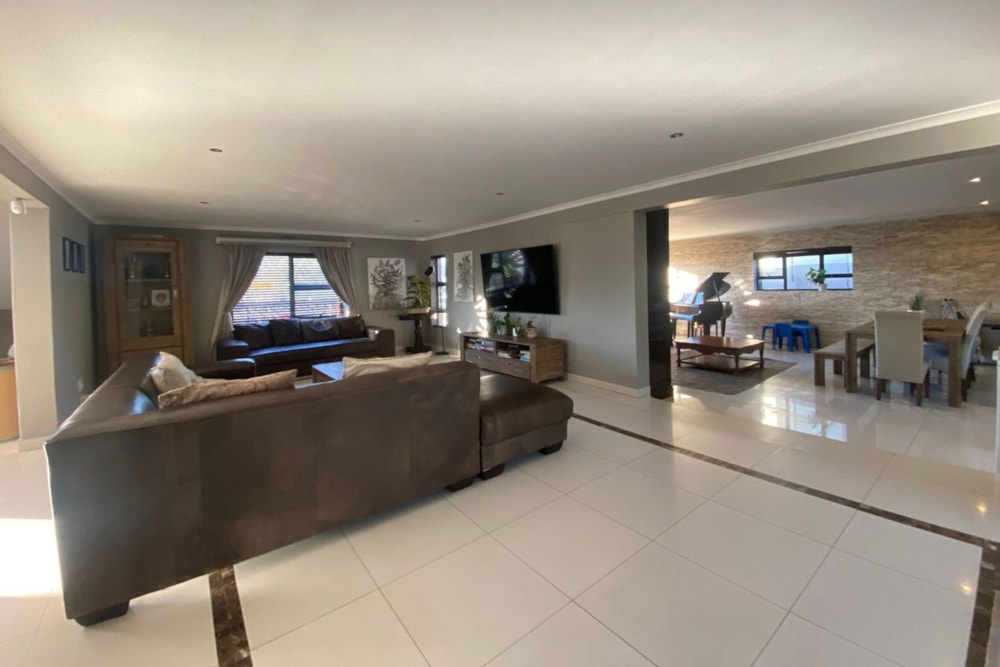 Double-storey house for sale in Flamingo Vlei - 1TV1743413