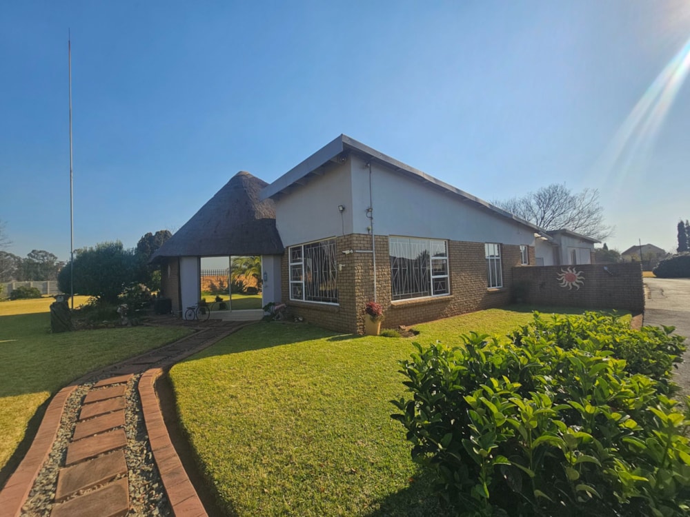 Smallholding for sale in Heidelberg, Gauteng - 1SP1743421 Smallholding for sale in Heidelberg, Gauteng - 1SP1743421