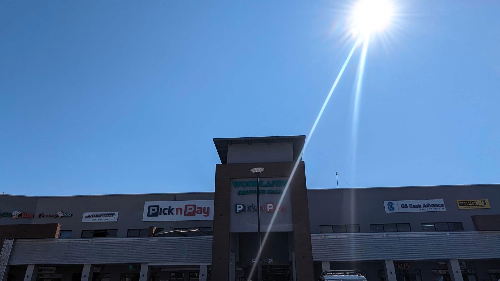 Commercial retail property let in Woodlands, Zambia - 3ZA1743404