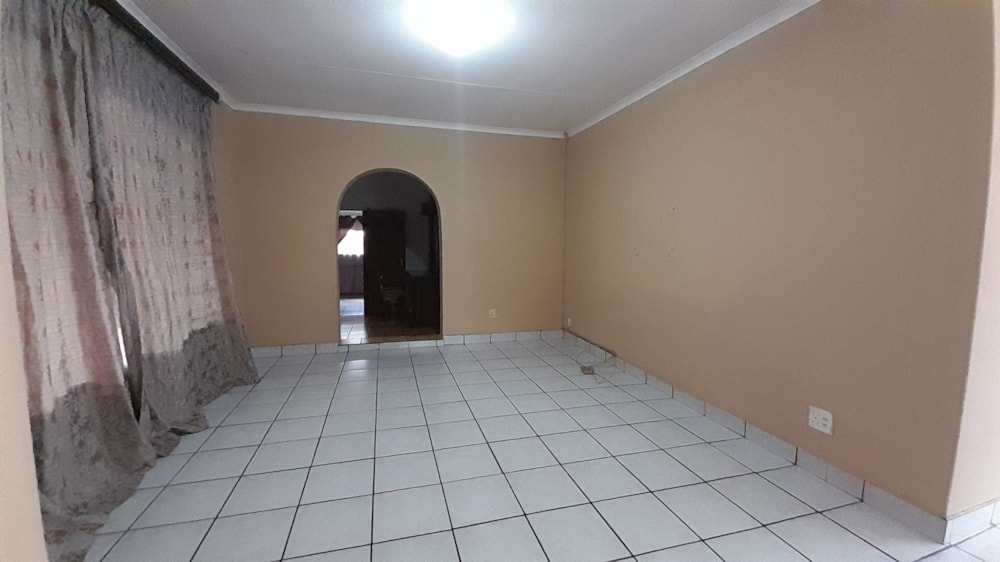 House for sale in Vanderbijlpark SE 6 - 1VT1743904 House for sale in Vanderbijlpark SE 6 - 1VT1743904