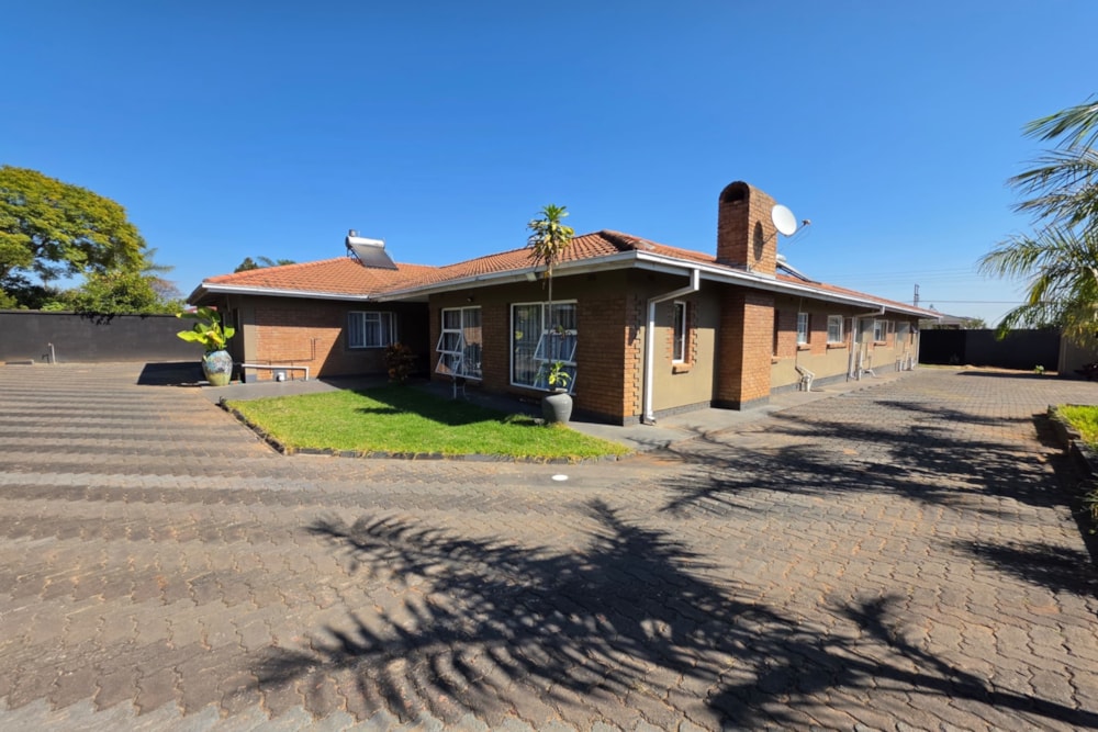 House for sale in Selbourne Park, Zimbabwe - 3ZB1743481