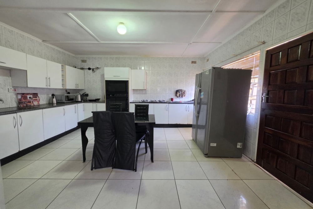 House for sale in Selbourne Park, Zimbabwe - 3ZB1743481 House for sale in Selbourne Park, Zimbabwe - 3ZB1743481