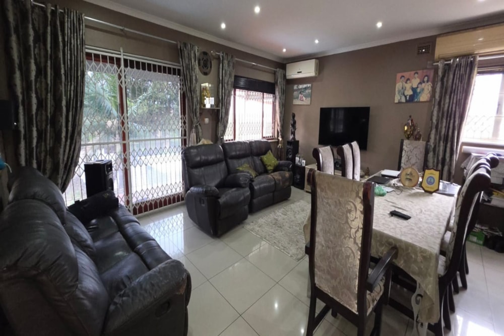 House for sale in Bellair, KwaZulu-Natal - 1WB1744087